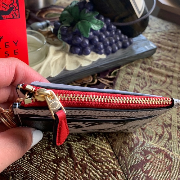 SOLD⛔️Authentic COACH Pebbled leather L.Edition Mickey Mouse zip card /ID/Key - Picture 2 of 9